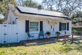 Cozy Home near Busch Gardens Adventure Island and USF
